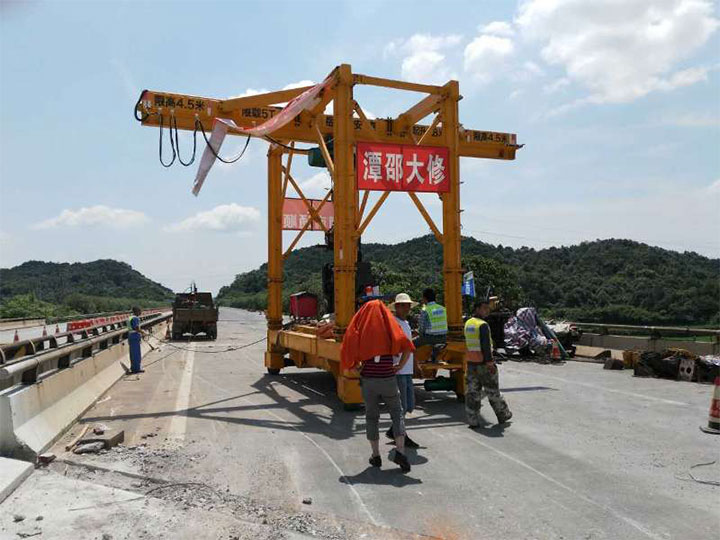 岳陽安泰起重設(shè)備有限公司,岳陽起重機,岳陽電梯安裝,岳陽起重電磁鐵